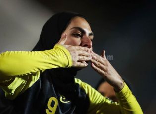 قنبری: چرا فوتبال زنان نباید پخش زنده شود؟