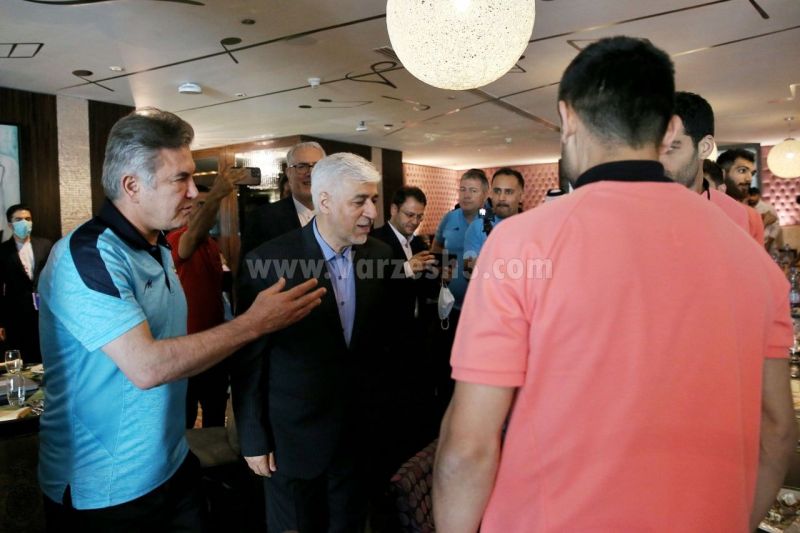 جلسه خصوصی ملی‌پوشان با وزیر ورزش(عکس)