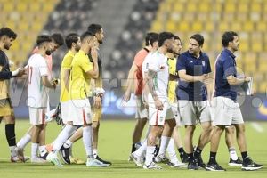 بدرقه ملیپوشان با دسته گل تماشاگران (عکس)