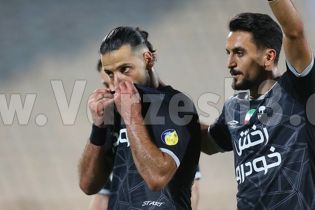 گزارش زنده؛  پرسپولیس 0 - تراکتور 1