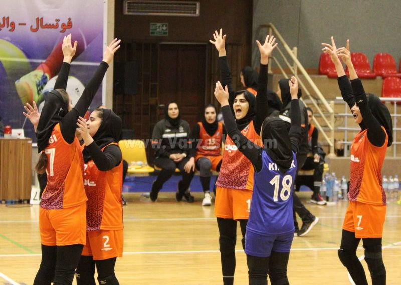 رکورد تماشاگر در والیبال زنان ایران شکست!