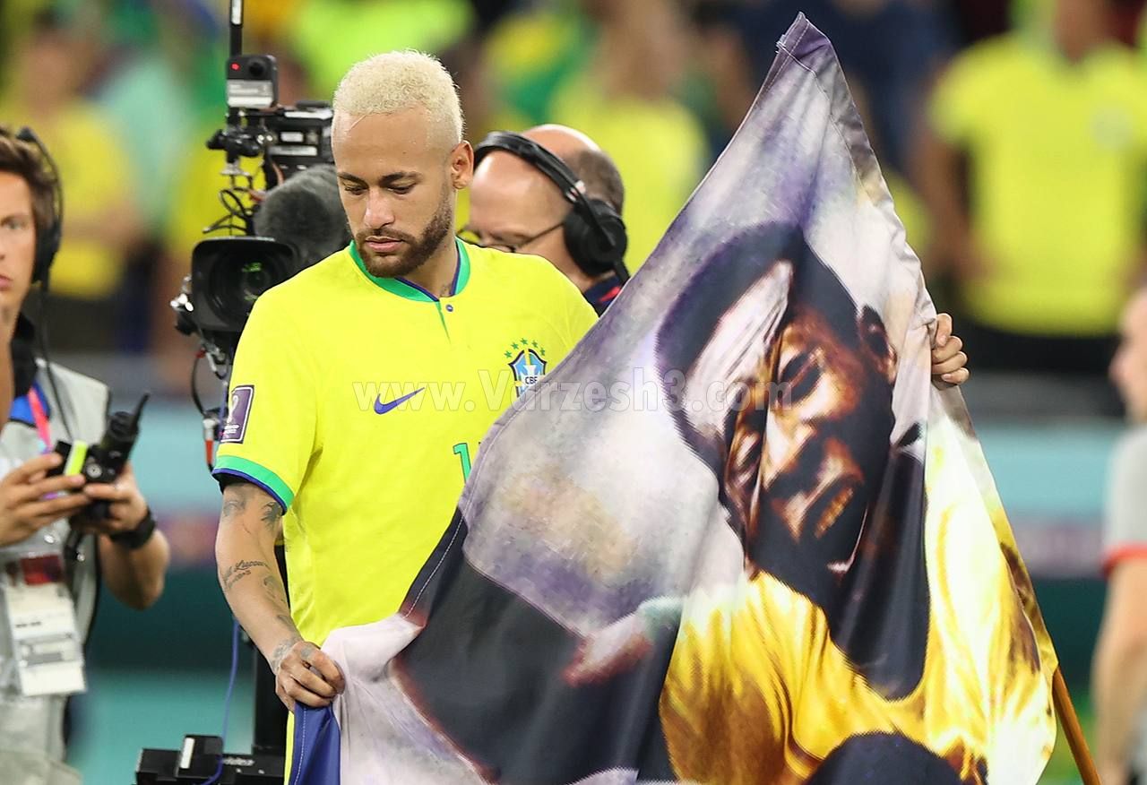 اقدام زیبا و تحسین‌برانگیز بازیکنان برزیل برای پله