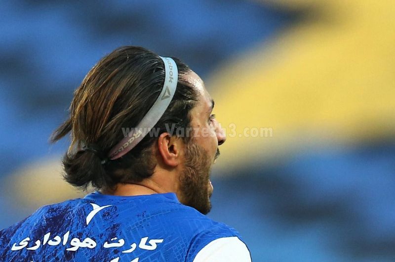 نه به سیاوش رضایت میدهند نه میگویند بمان