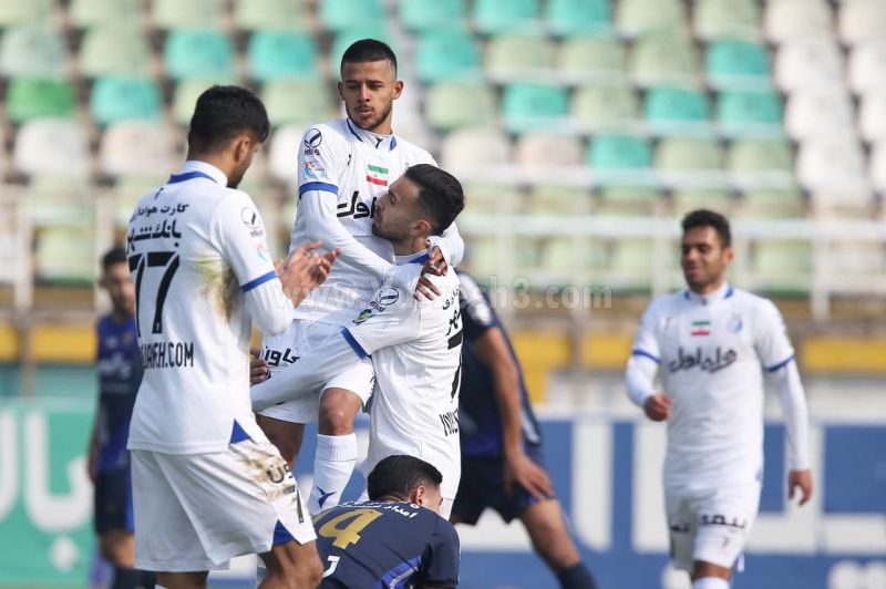 گزارش زنده پیکان 0 - استقلال 1