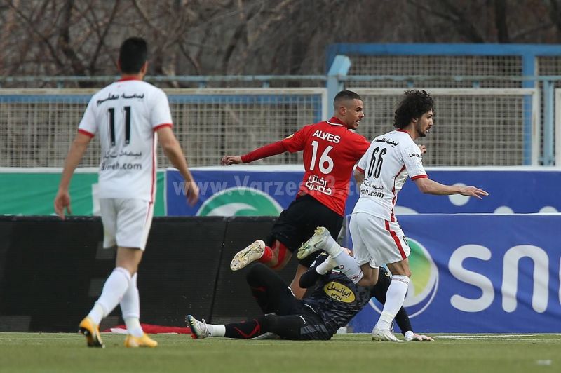 دبل سیو طلایی برای نجات پرسپولیس