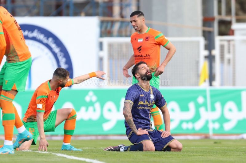 ملی پوش گلگهرغایب بزرگ بازی پرسپولیس