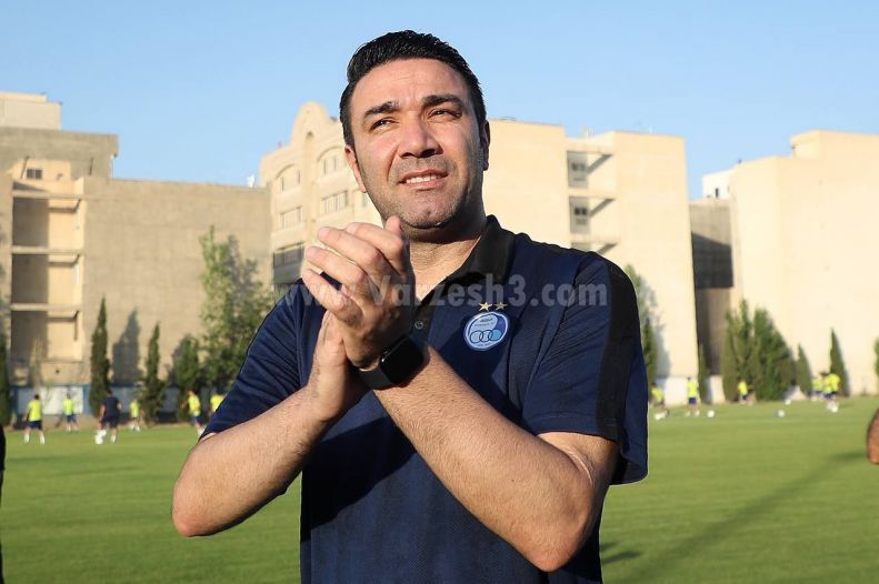  نکونام: مجید حسینی؟ من اسمی از بازیکن نمی‌آورم 