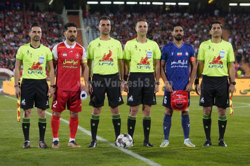 برخی مسئولان پرسپولیس دنبال فرافکنی نباشند؛ / گل‌گهر: کاش تیم داوری جرات عذرخواهی داشت