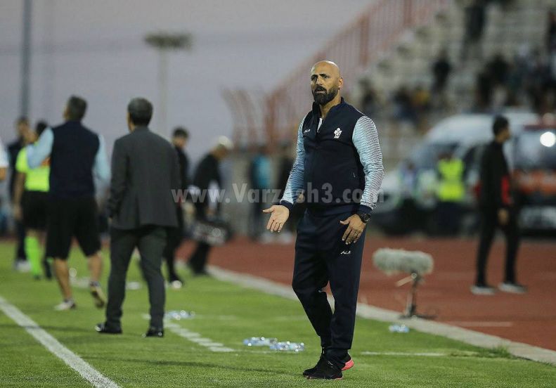 بعضی تیم‌ها ده برابر ما هزینه کردند؛/ عبداللهی: نباید به پرسپولیس می‌باختیم 2