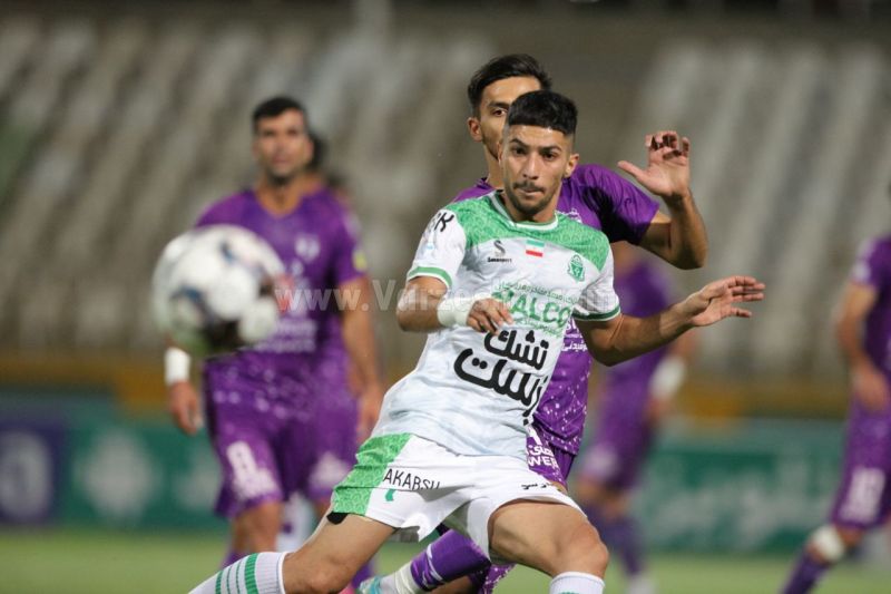 گزارش زنده: آلومینیوم 0 - 0 هوادار