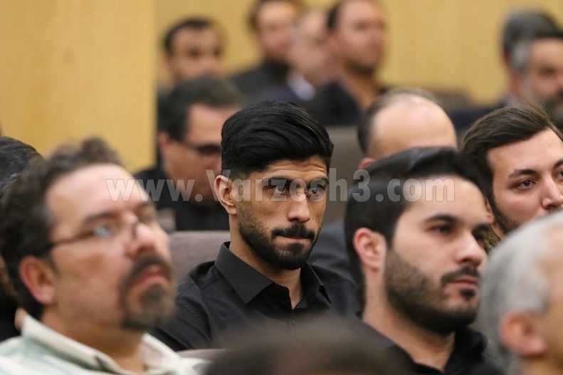 همدردی پرسپولیسیها با مالک تراکتور (عکس) 4