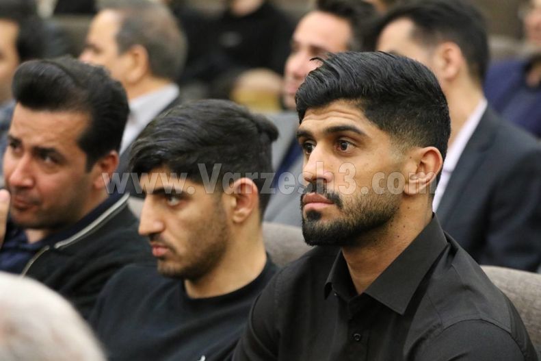 همدردی پرسپولیسیها با مالک تراکتور (عکس) 3