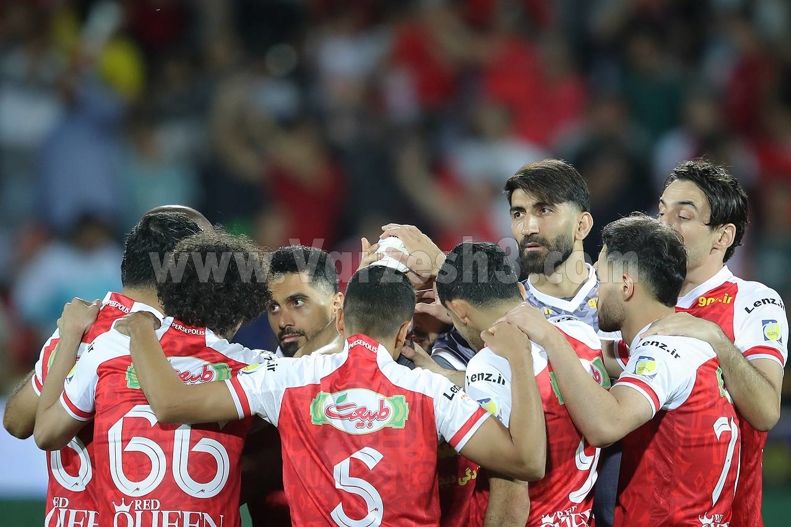 اولویت در پرسپولیس قهرمانی است نه تمدید