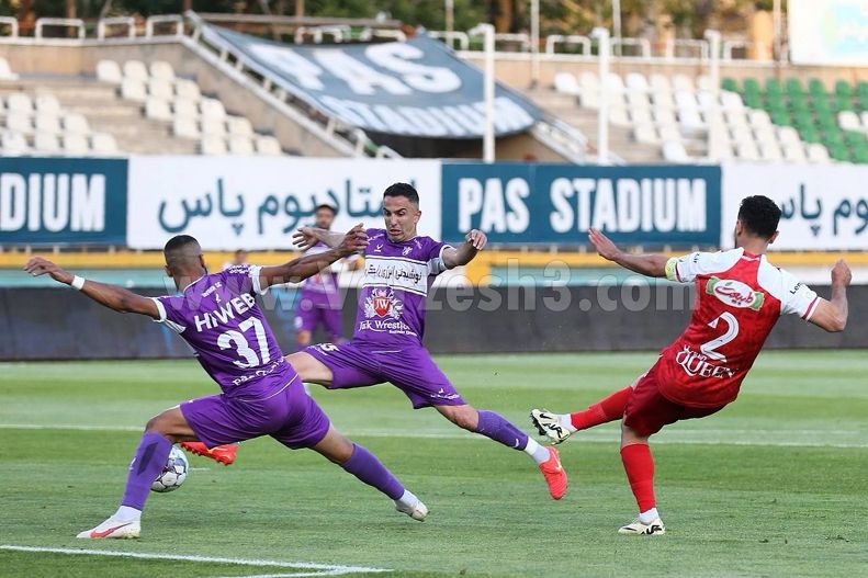 امید عالیشاه اولین ۲۰۰تایی تاریخ پرسپولیس