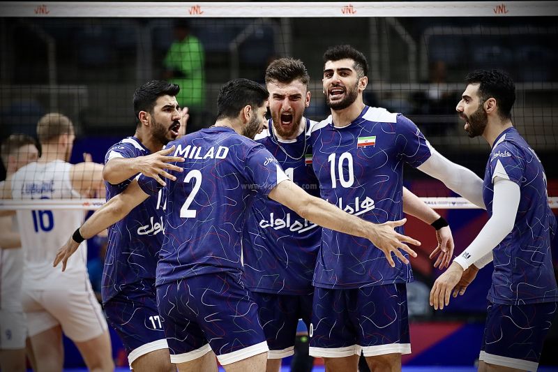 تیم ملی والیبال ایران در نخستین مسابقه خود در لیگ ملت‌ها 2024 نتیجه را...