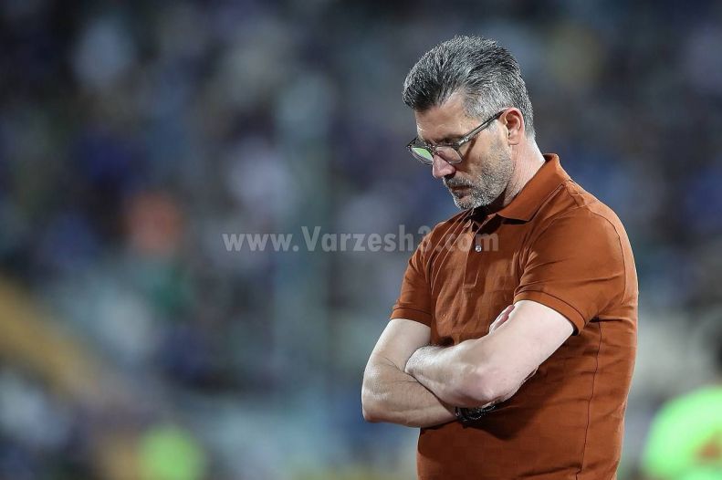 اوزونیدیس با شکست تمام کرد / پایان تلخ آخرین مربی یونانی فوتبال ایران! 2