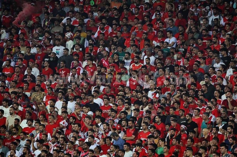 جشن قهرمانی پرسپولیس دردسرساز شد