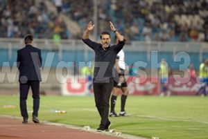 کرمانشاهی: پیروانی را با مشت و لگد زدند!