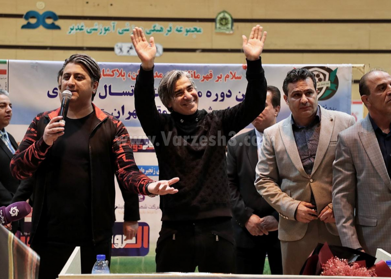 عجیب و جذاب: افتتاحیه با سرمربی تیم ملی
