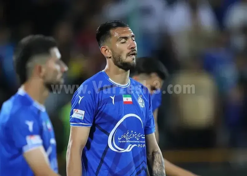 آزادی بازی سپاهان را از دست داد