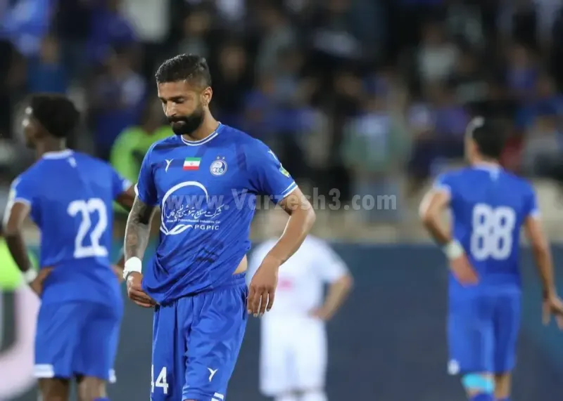 اولین واکنش مدافع استقلال به حواشی لگد به بطری