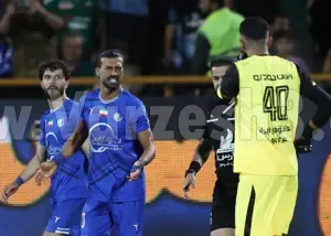 فریاد رامین بعد از گل: چقدر حرف می‌زنی!