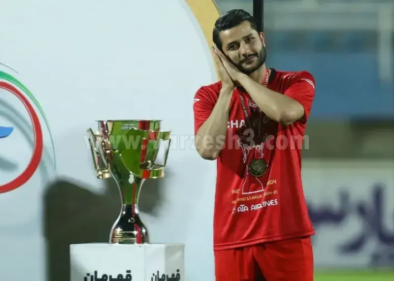 دو جام و دو رنگ، آبی - قرمز و قهرمانی!