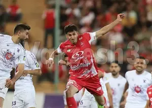 مدافع پرسپولیس: آقا وحید گفت همه‌جا بازی کن!